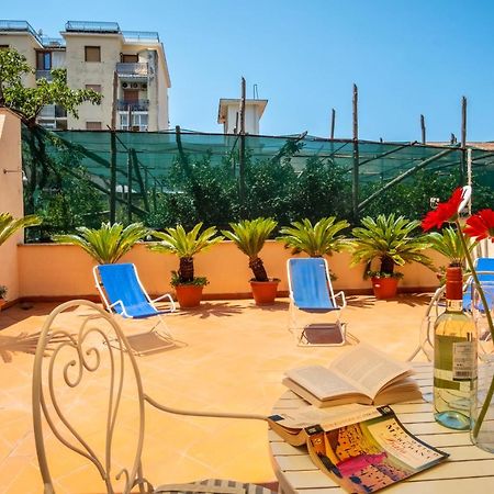 Bright House Apartment Sorrento Exterior photo